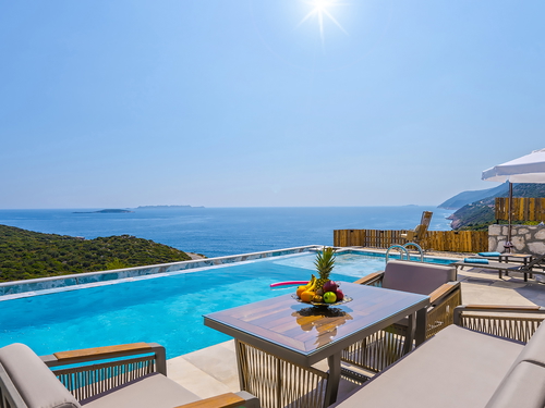  gece  -  Kasım
  | Kaş Yeniköy’de Deniz Manzaralı, Jakuzili Balayı ve Aile Villası – 4 Kişilik Tatil İçin İdeal Seçim